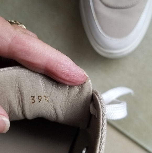 Christian Louboutin Beige Canvas Low Top Sneakers Auth Cert Sz 39.5 - Picture 8 of 12